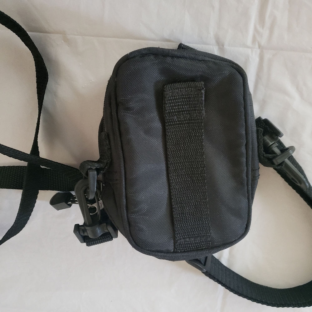 Samsonite Mini Camera Bag - Picture 3 of 10